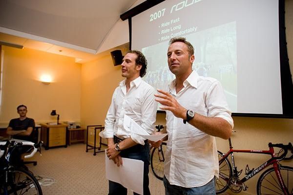 Jo Planckaert and Tim Meeusen explain the morning's route.