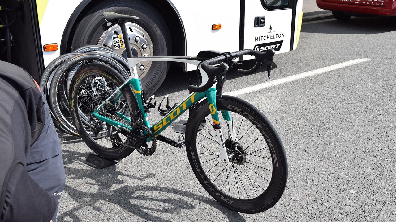 Another look at Alex Edmondson's Scott Foil Disc