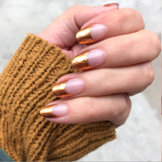 Sparkly, Celebratory New Year’s Eve Nail Ideas