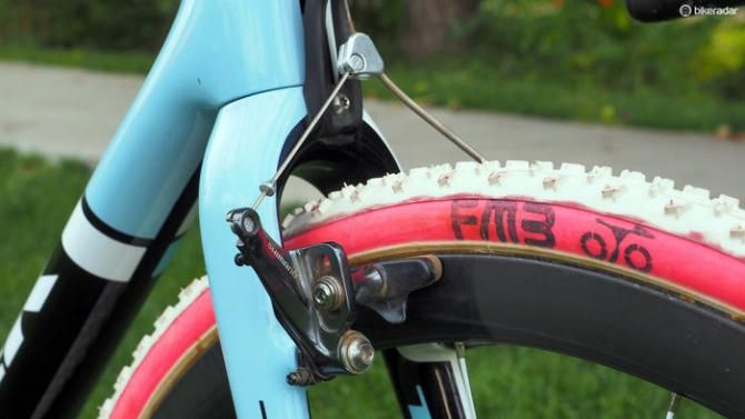 Shimano BR-CX70 cantilever arms and Bontrager carbon-specific cork pads take care of braking duties