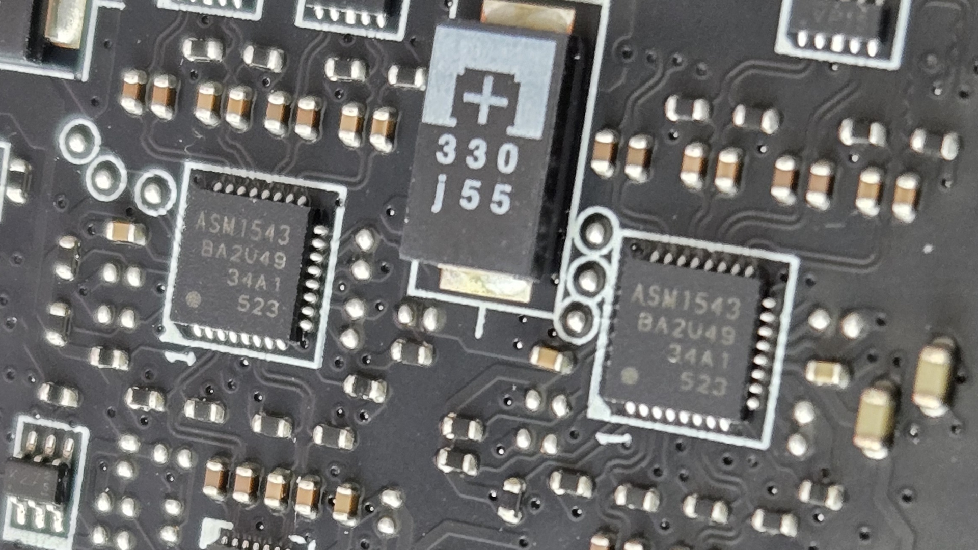 MSI X870E Godlike X - ICs