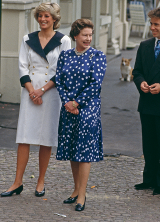 Members of the Royal family at Clarence House in London for the Queen Mother's 87th birthday, 4th August 1987. From left to right, Prince Edward, Prince Charles, Diana, Princess of Wales, Queen Elizabeth II, Viscount Linley and Lady Sarah Armstrong-Jones