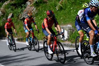 Tour de Suisse 2023 stage 5: the early break on the first climb of the day, the HC Furka Pass