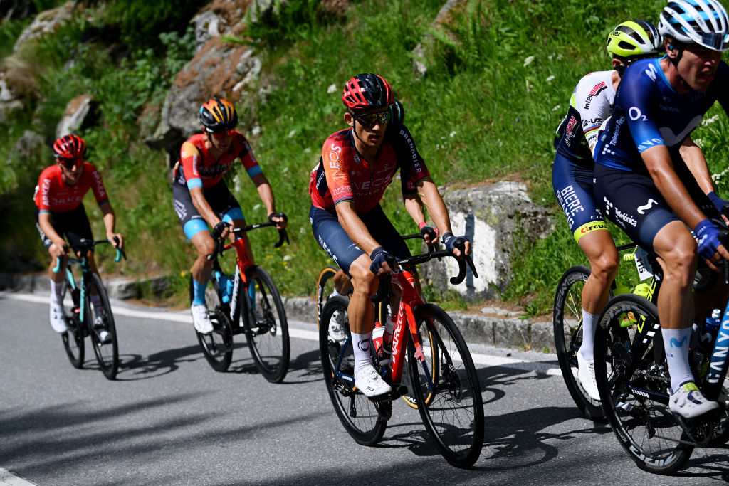 Tour de Suisse 2023 stage 5: the early break on the first climb of the day, the HC Furka Pass