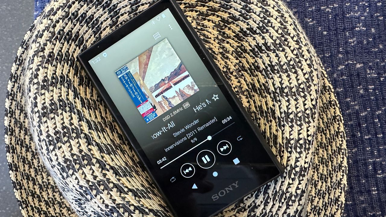 The Sony NW-A306 with Stevie Wonder playing
