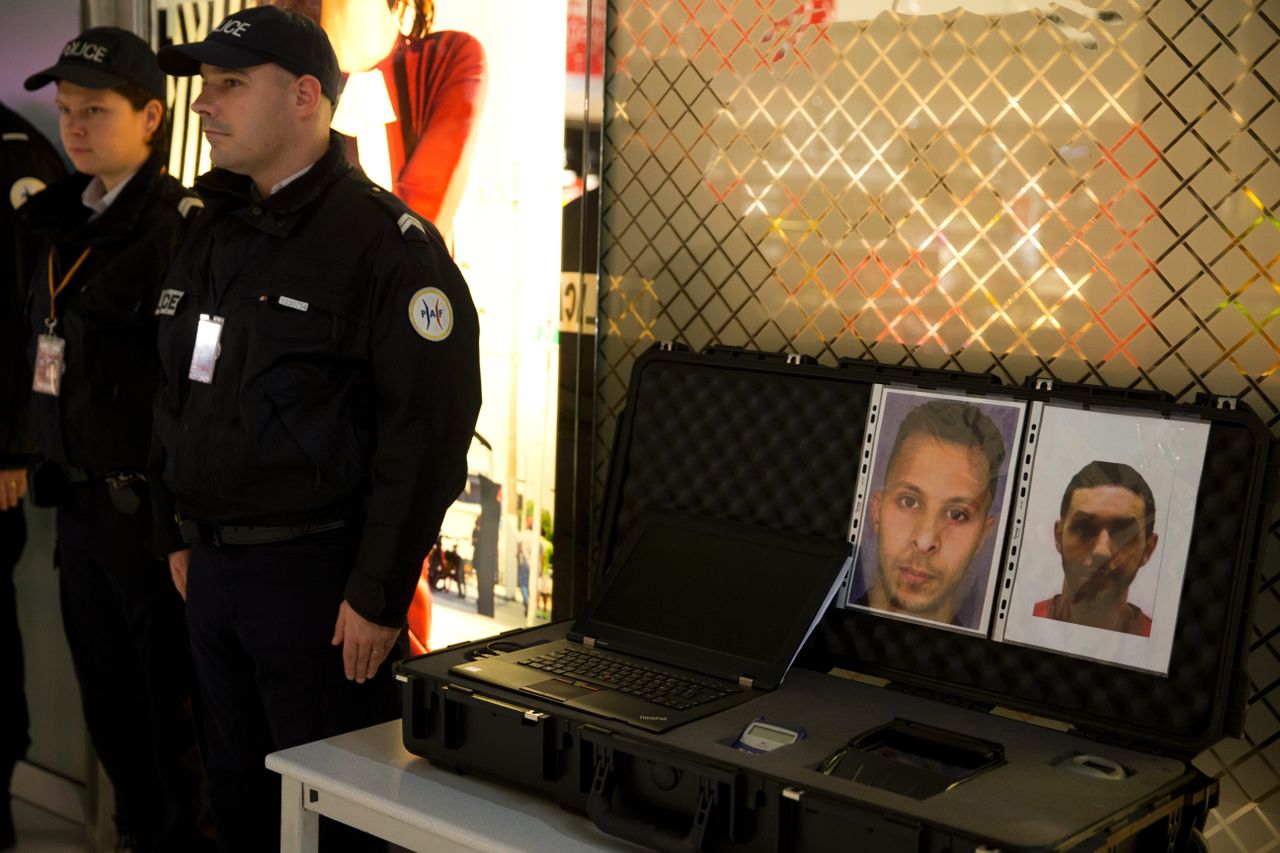 The wanted notice of Salah Abdeslam at the Roissy-Charles-de-Gaulle airport