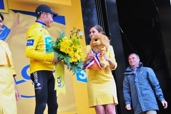 Thomas Voeckler (Europcar) remains in the yellow jersey.