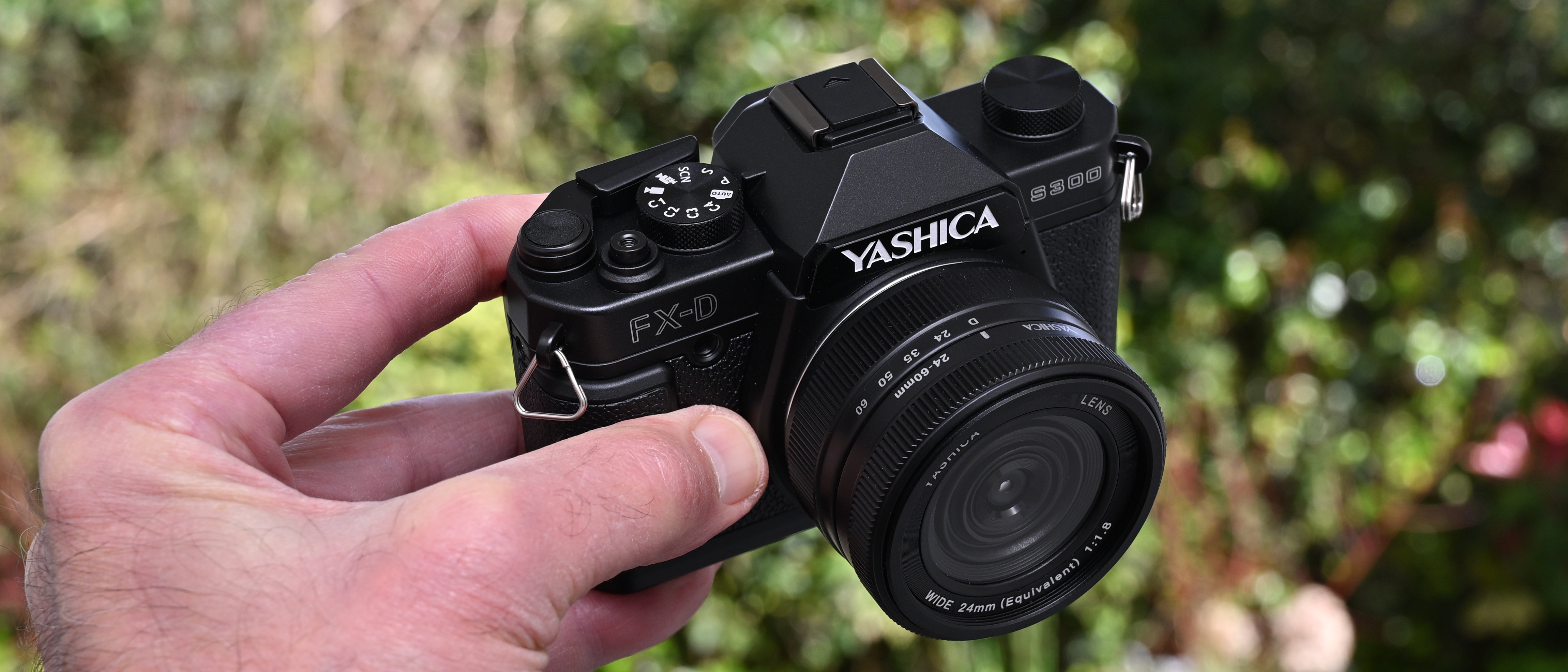 Yashica FX-D S300 product shot