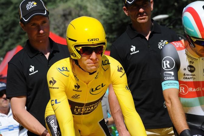 Jan Bakelants in his last trip with the maillot jaune
