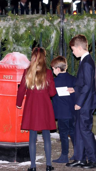 princess charlotte and princes george and louis posting letters