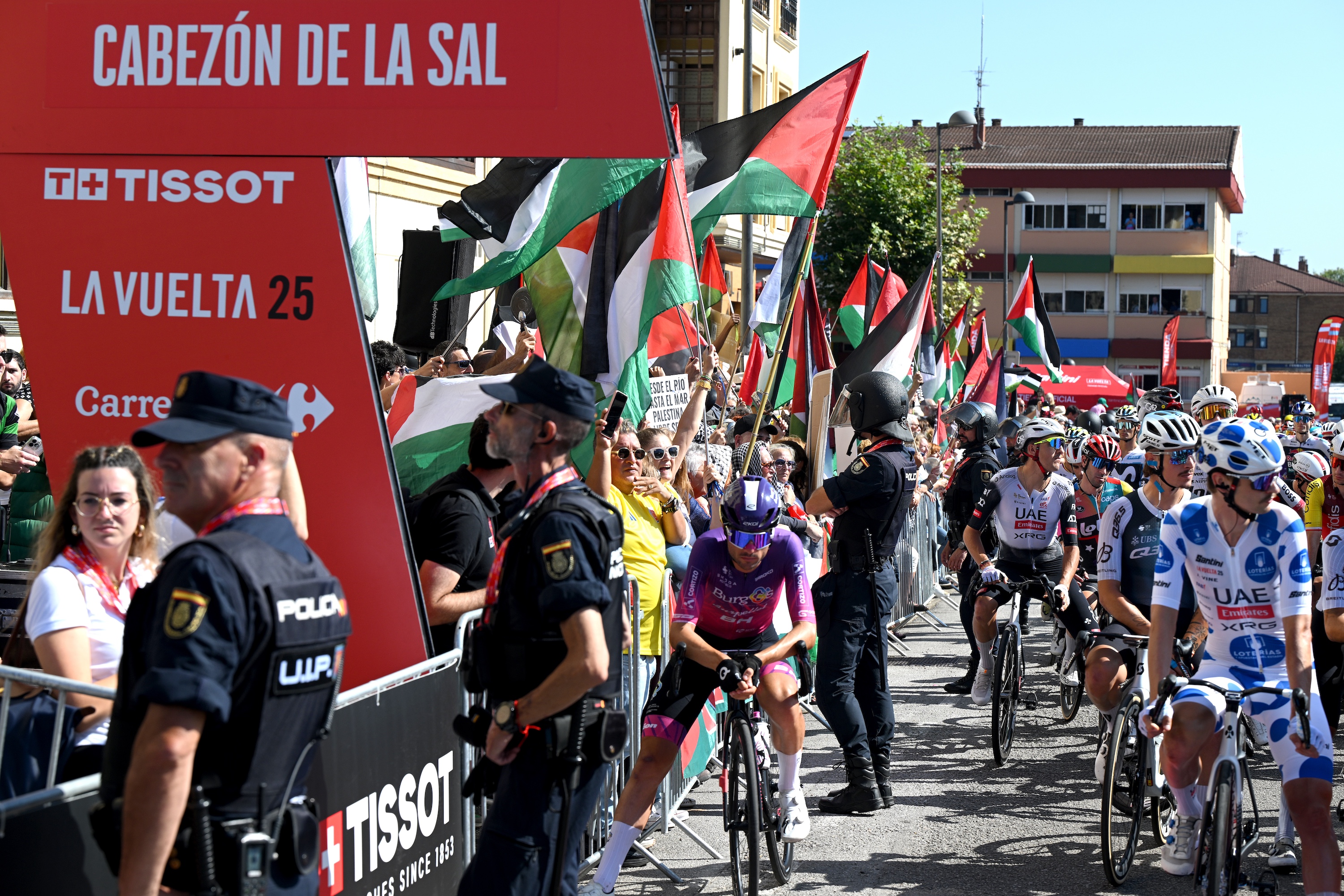 Palestine flags at the Vuelta a España