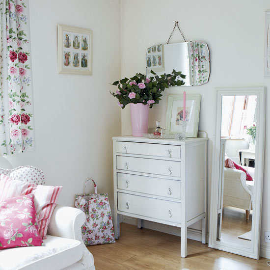 bedroom dressing area