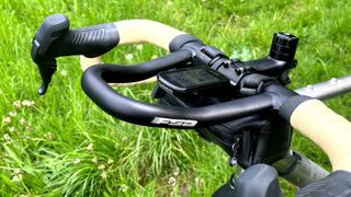 FSA Pro Wing AGX loop gravel handlebar review listing image