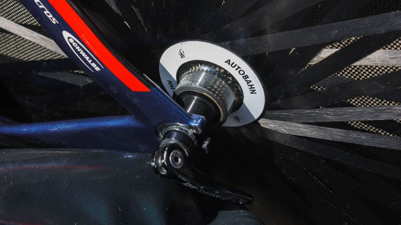 It's branded DT Swiss, but this is a Lightweight Autobahn disc wheel (Matthew Allen / Immediate Media)