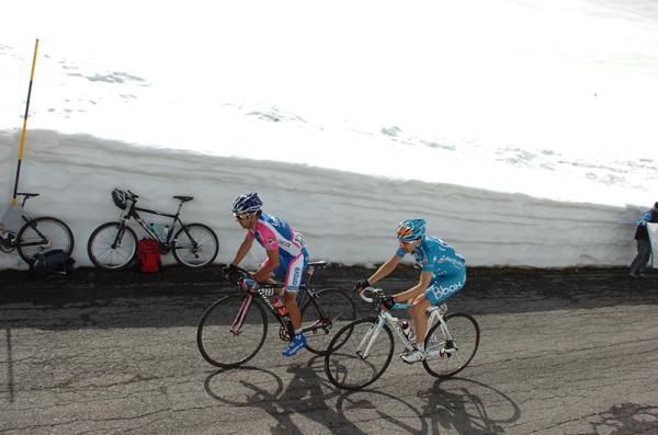 Gilberto Simoni (Lampre-Farnese Vini) and Johann Tschopp (Bbox Bouygues Telecom)
