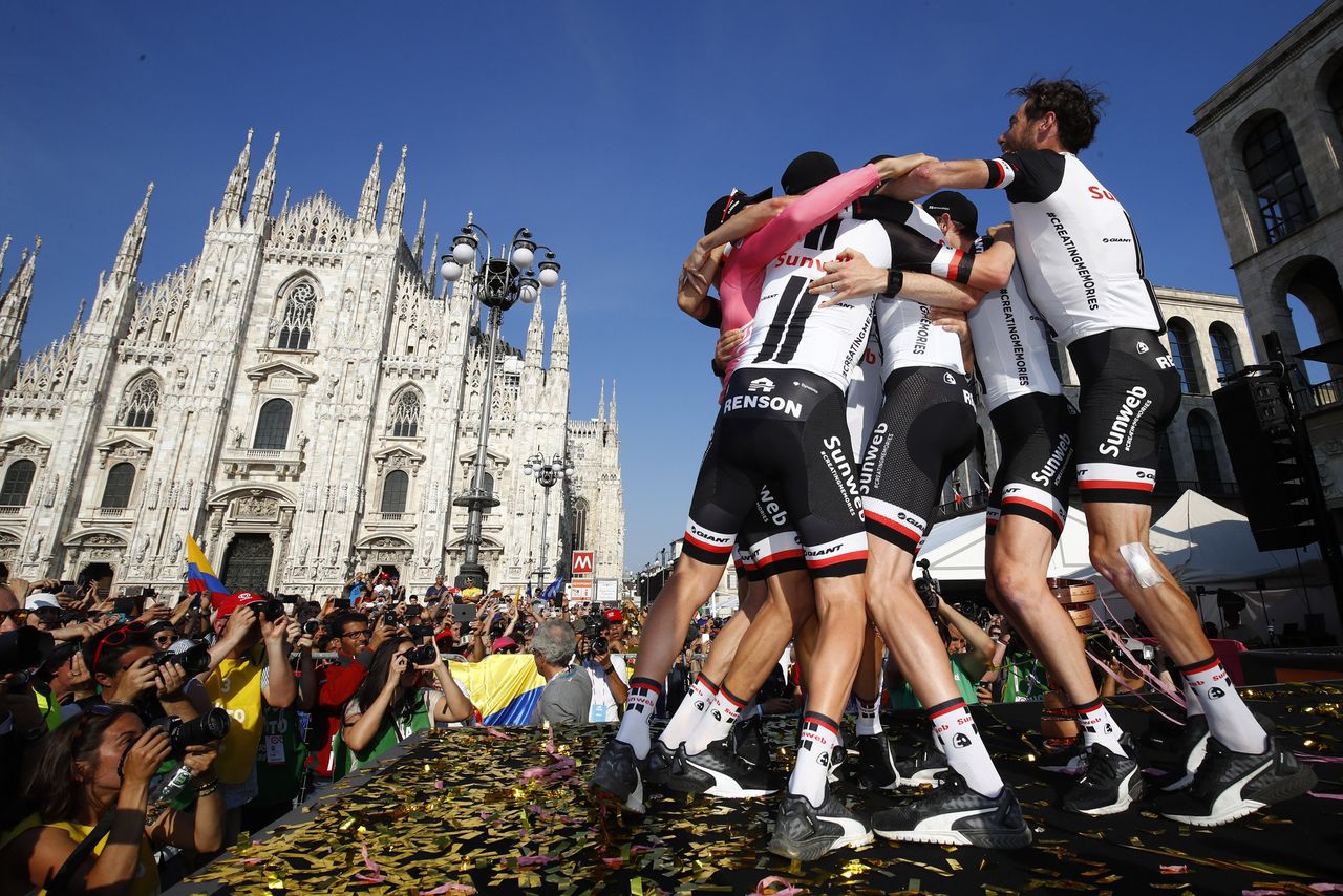 Sunweb celebrates Tom Dumoulin's Giro d'Italia victory.