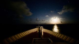 Astrophotography from a cruise ship