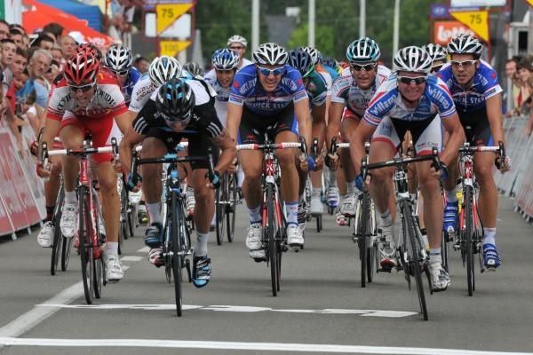 The sprint for the final stage