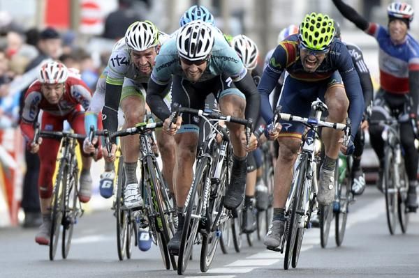 Tom Boonen hits the front on his way to the stage win in Paris-Nice