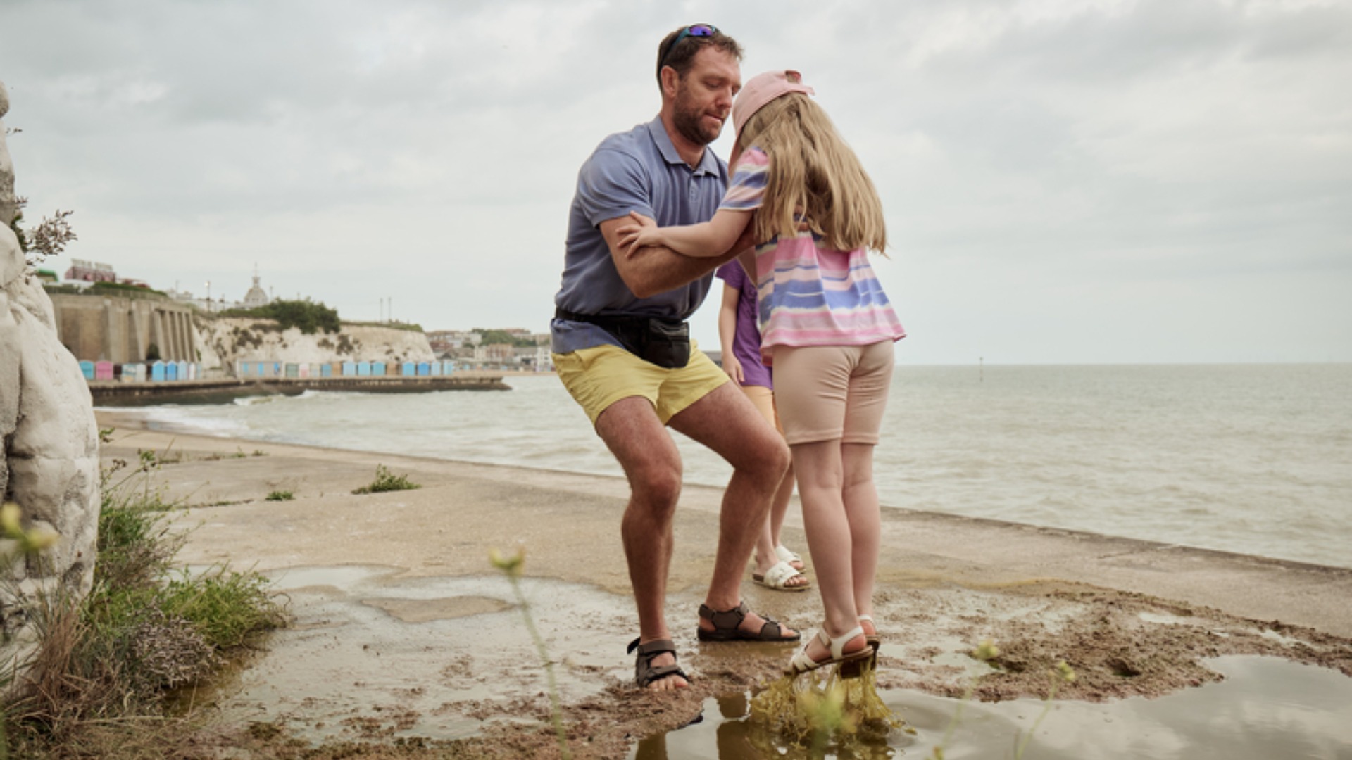 Heather Preen (Madison Waterworth) and Mark Preen (Tom McKay) in Dirty Business