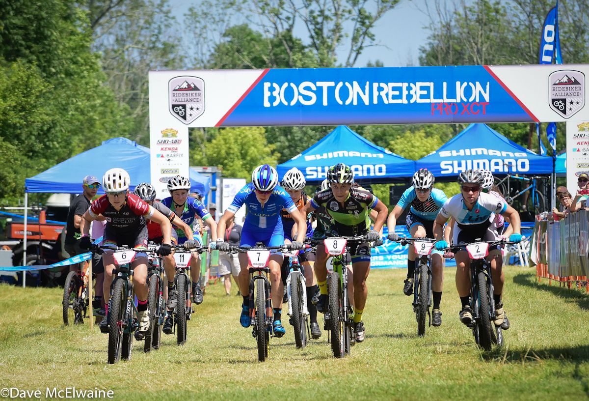Ellen Noble (Competitive Cyclist) took the hole-shot