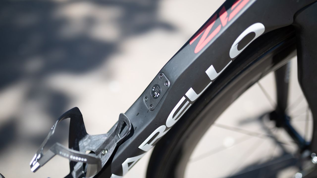 Luke Rowe's Pinarello Dogma F12 XLight