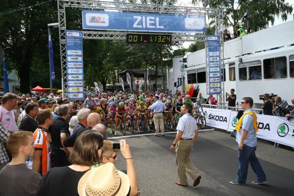 The start of the men's race