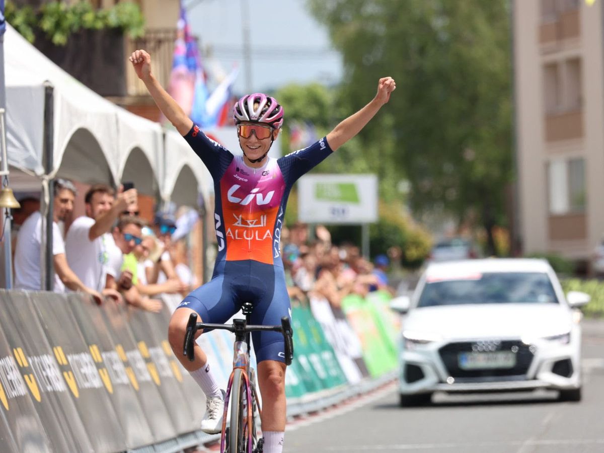 Urska Žigart (Liv AlUla Jayco) won her first road race championship at 2024 Slovenian Nationals