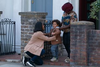 Chelsea Fox leaving son Jordan with Denise Fox outside the house