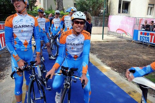 Tom Danielson (Garmin-Slipstream) and teammates.