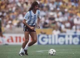 Mario Kempes in action for Argentina at the World Cup