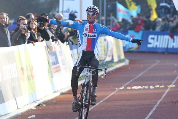 Zdenek Stybar (Czech Republic) lifts his arms in celebration