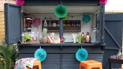 clever shed bar ideas in a small garden