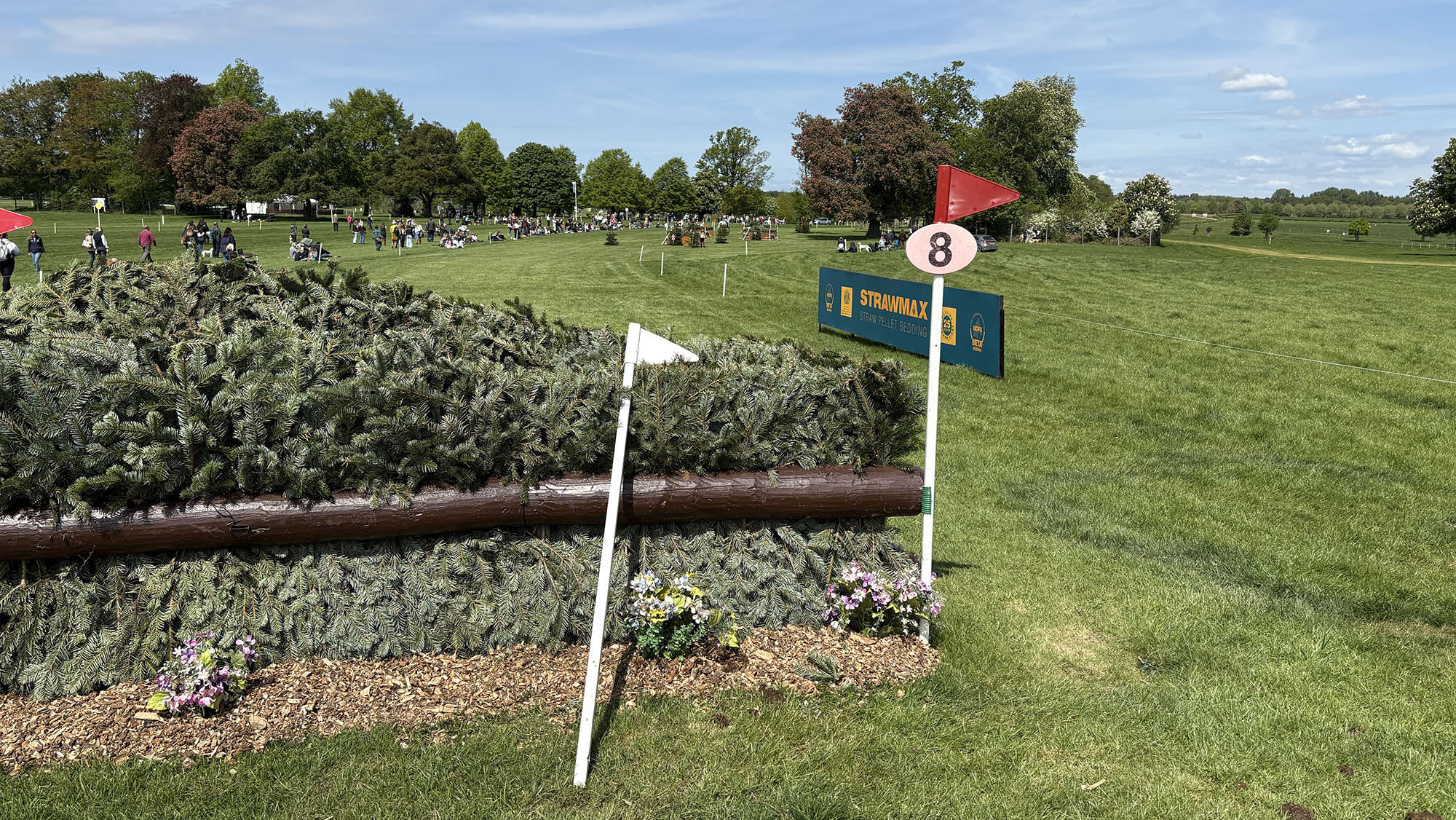 BE100 Badminton grassroots course 2026 fence 8