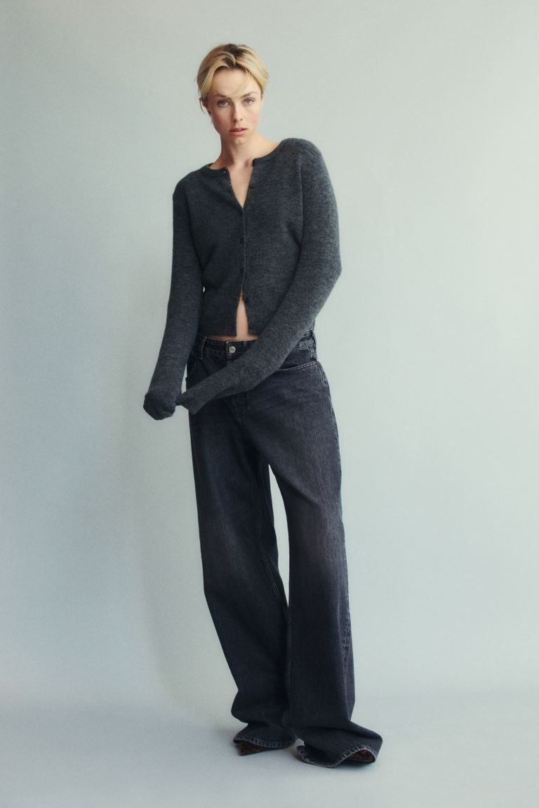 Wide-Cut Jeans