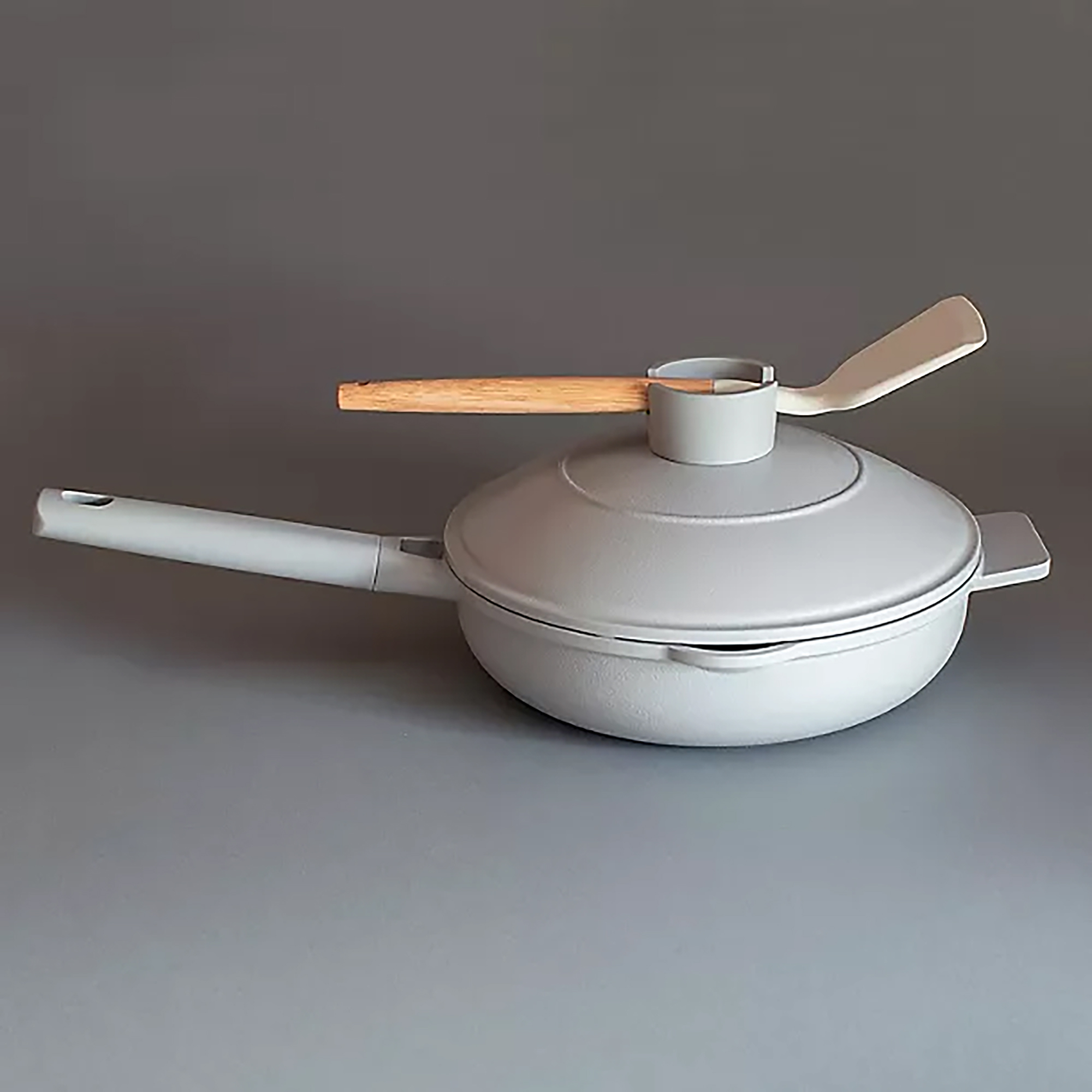 Lakeland only pan multifunctional uses 