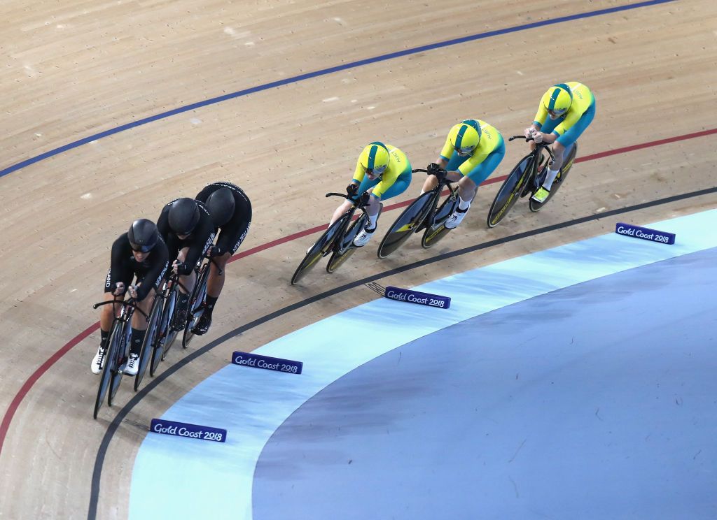 Australia catches New Zealand in the women's team pursuit final