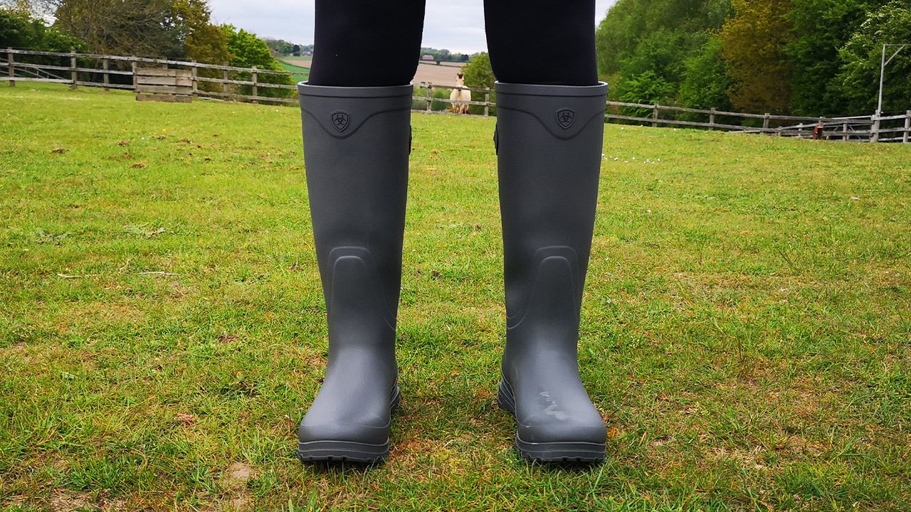 Ariat Kelmarsh from front