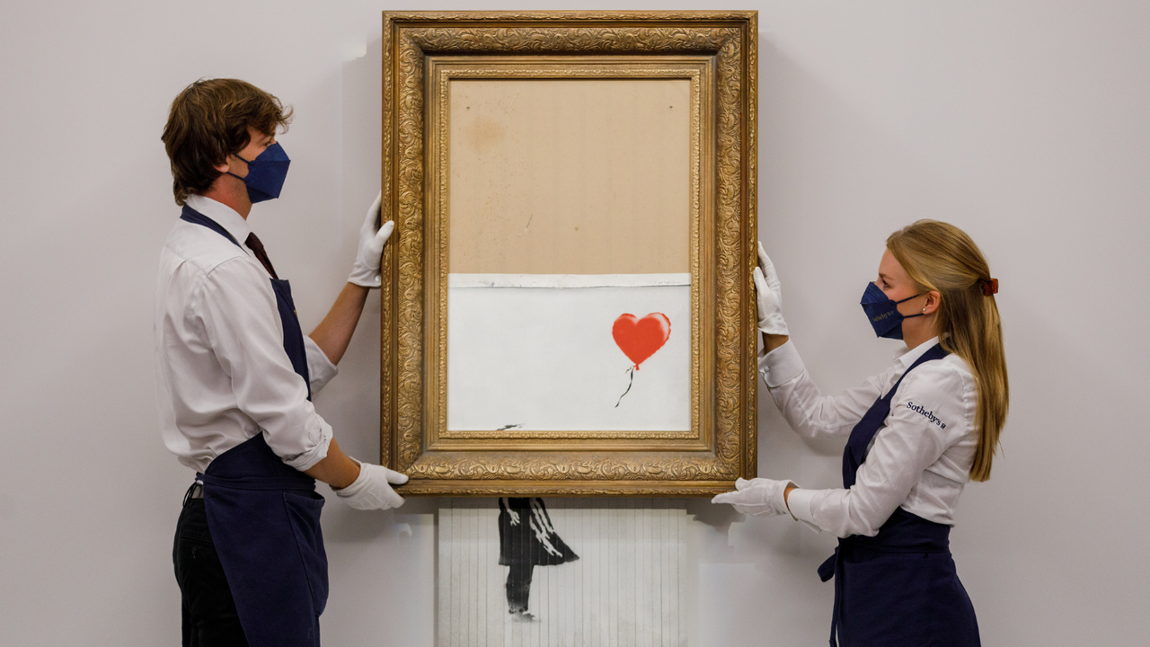 Banksy&amp;#039;s Love In The Bin artwork