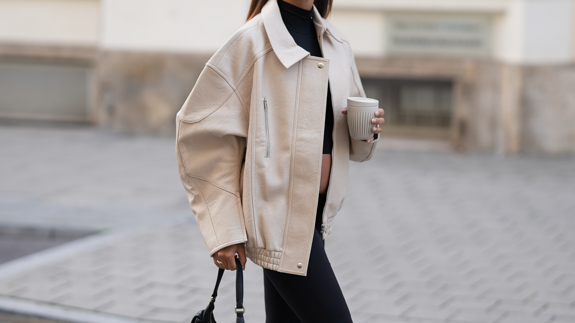 Does Matcha Cause Hair Loss Anna Winter is seen wearing black capri leggings in stretch cotton jersey from Skims; a black sleeveless high-neck crop top from Prada; an oversized cream-colored Enora faux leather jacket with wide sleeves, pointed collar and front zip closure from The Frankie Shop; a black Nappa leather pocket shoulder bag with multiple pockets, embossed lettering logo and gold-tone hardware from Miu Miu; a pair of black leather heeled sandals with an open square-shaped toe, slingback strap, asymmetric sides and a medium high block heel from Billi Bi; oversized aviator sunglasses with purple shaded lenses and a black acetate frame from Tom Ford; her brown hair is worn loose and straight on August 22, 2025 in Munich, Germany