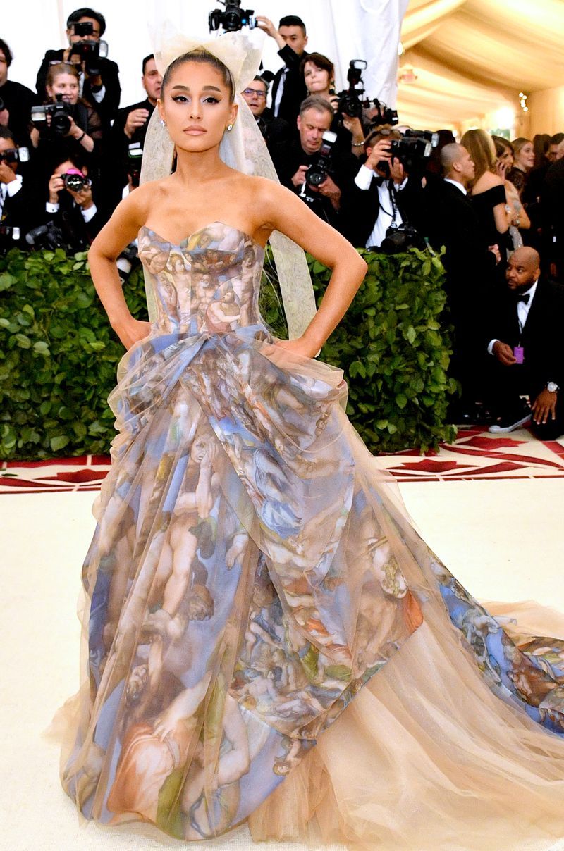 Fashion model, Gown, Dress, Haute couture, Clothing, Fashion, Carpet, Shoulder, Red carpet, Flooring,