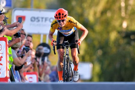 Marianne Vos (CCC-Liv) wins again