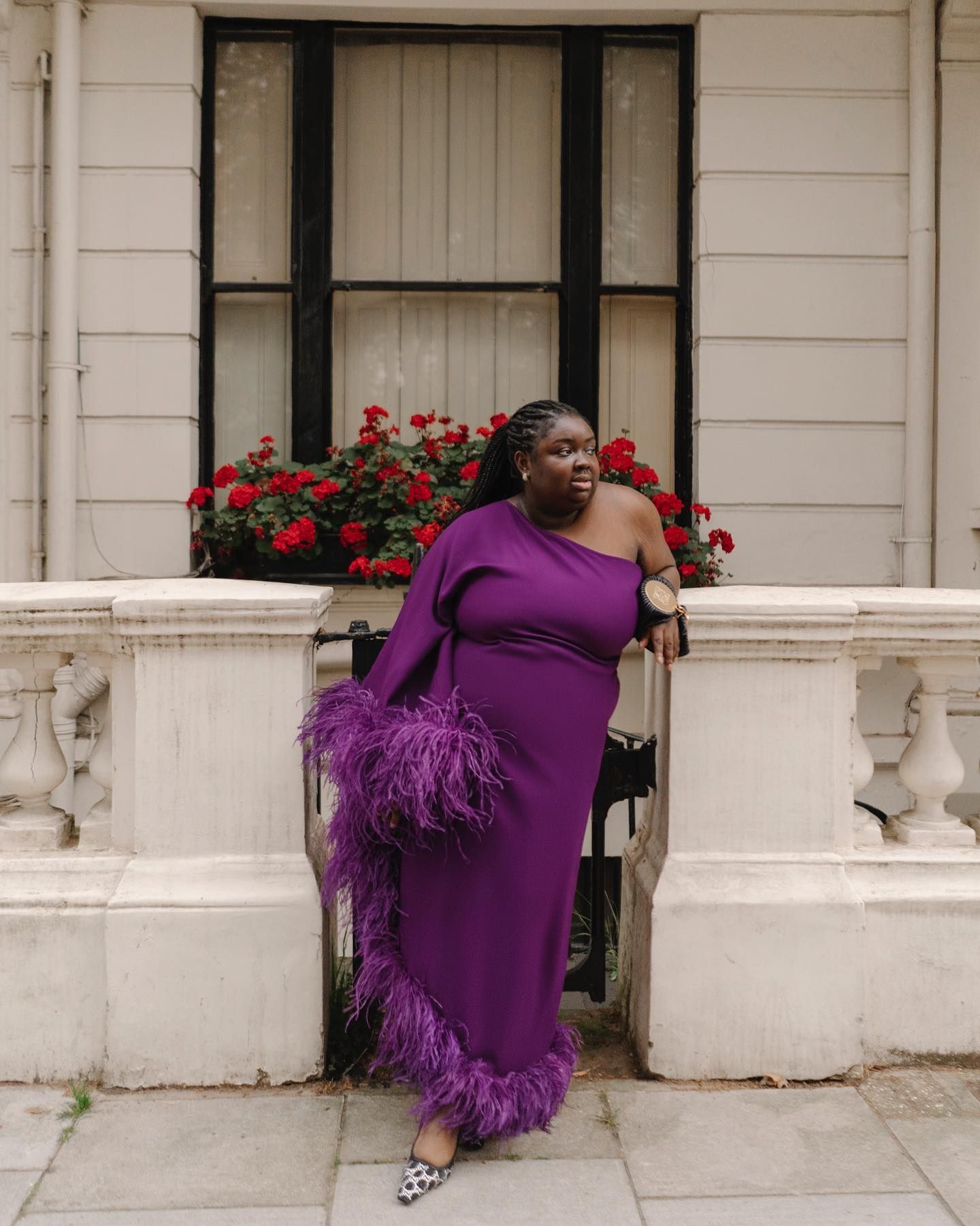 Wedding guest outfit trends 2024: @abimarvel