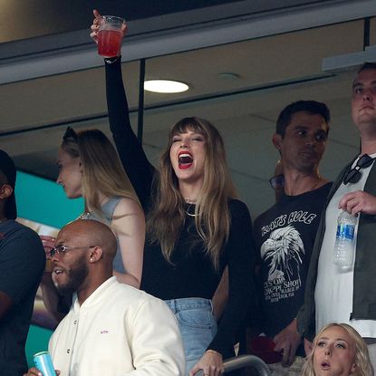 Taylor Swift cheers prior to the game between the Kansas City Chiefs and the New York Jets at MetLife Stadium on October 01, 2023 in East Rutherford, New Jersey.