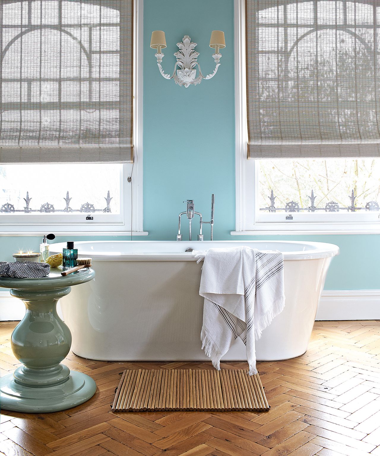 The best paint colors for selling a house: best bathroom color to add value to your home