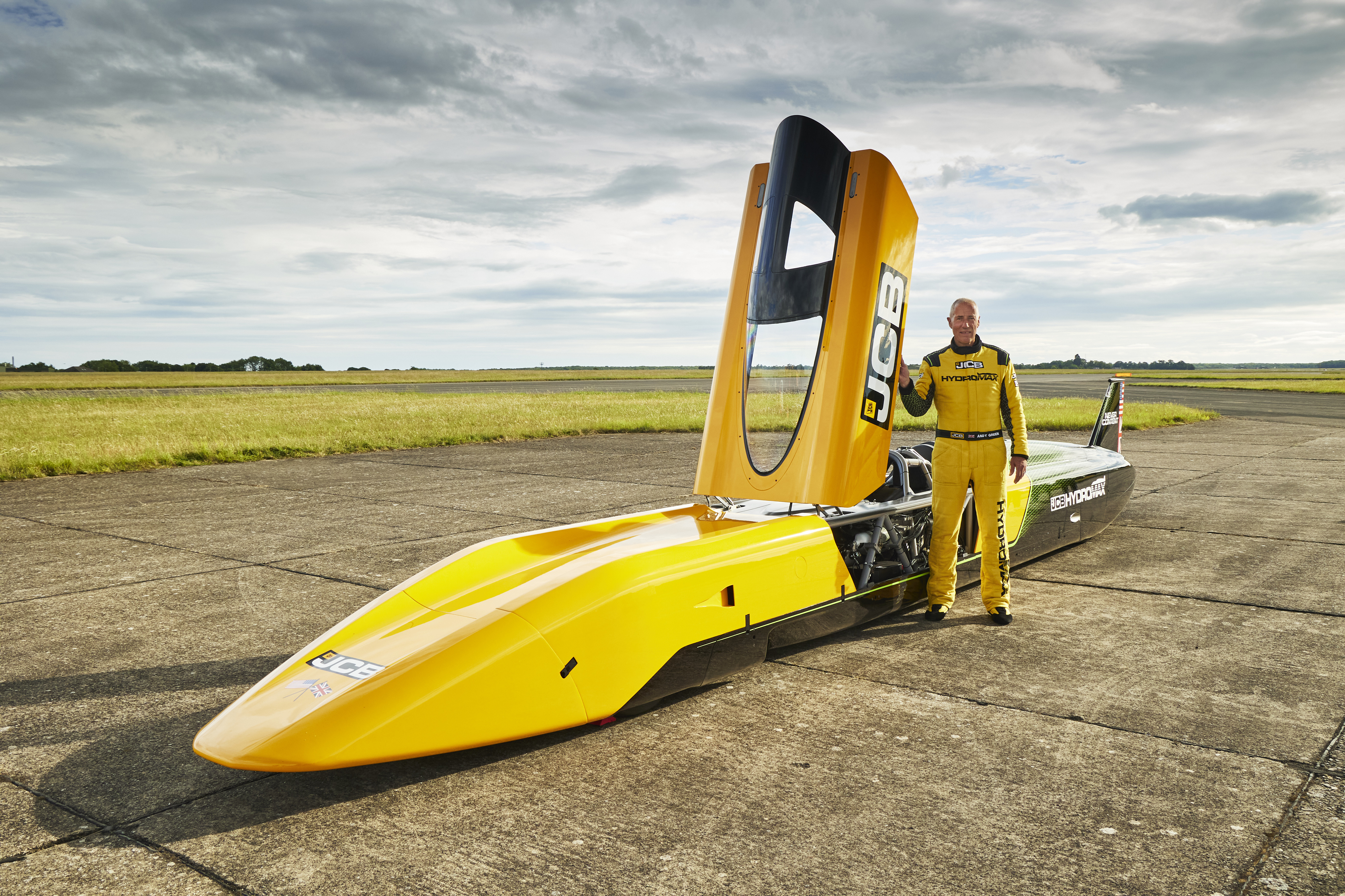 Views of the JCB Hydromax, which is yellow and pointy