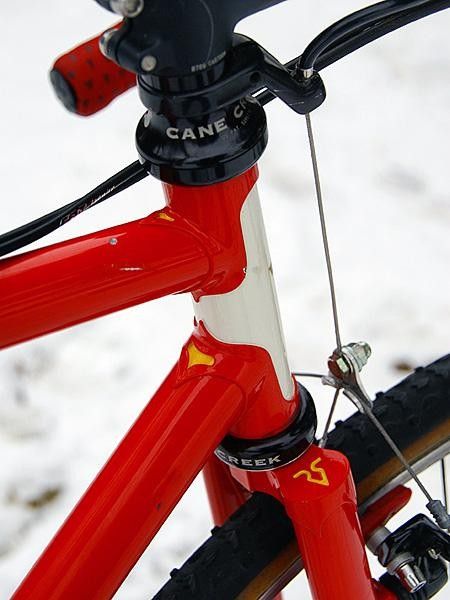 The head tube includes a modest 18mm extension to correct for threadless headsets' shorter stack heights.