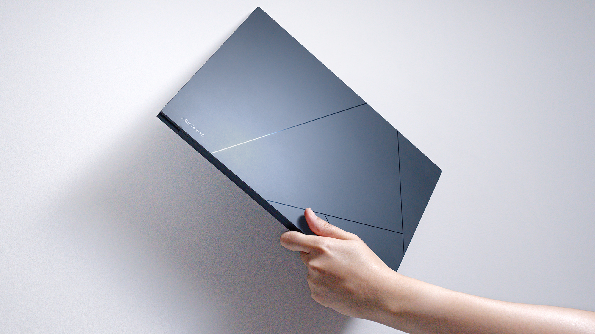 Asus Zenbook 14 OLED UX3405 laptop