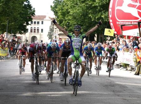 Matteo Trentin takes the sprint win in Lonigo.