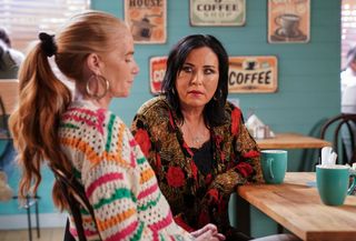 Bianca Jackson talking to Kat Slater in the cafe